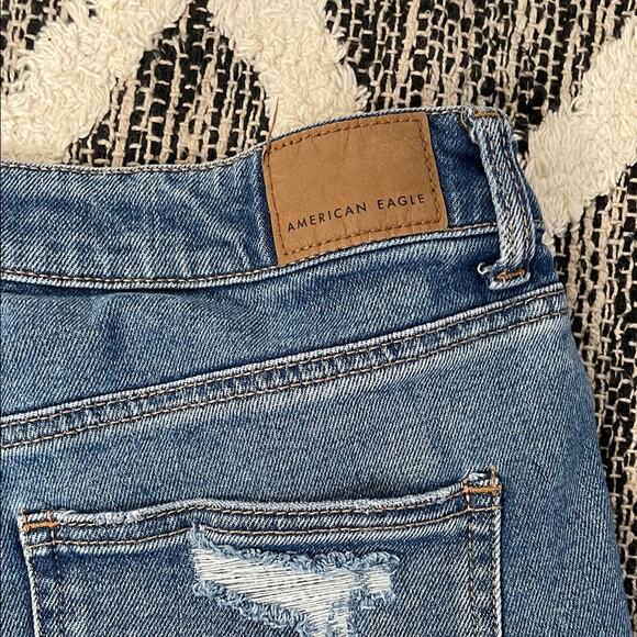 American Eagle Outfitters Ripped Mom Denim Shorts Stretch High Rise Size 8 - Picture 4 of 5